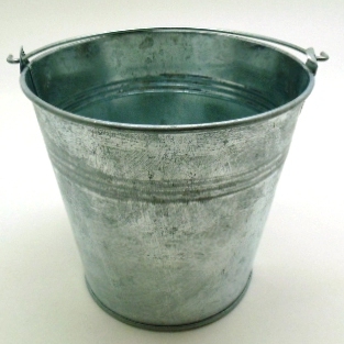 Balde Metal Pequeño 12*13*9 /cod. 212-150133